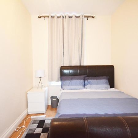 London Zone 2 Three Bedroom Apartment Extérieur photo