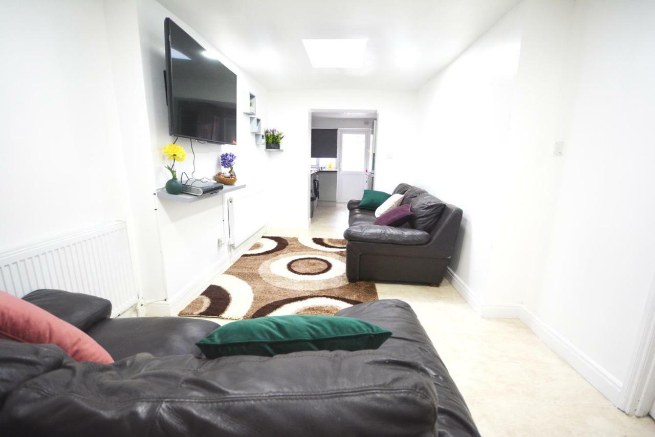 London Zone 2 Three Bedroom Apartment Extérieur photo